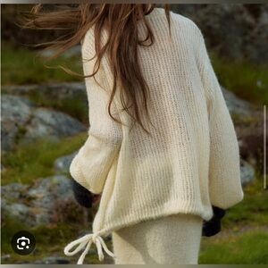 NWT Zara Drawstring Alpaca and Wool Blend Crewneck Sweater Small Size